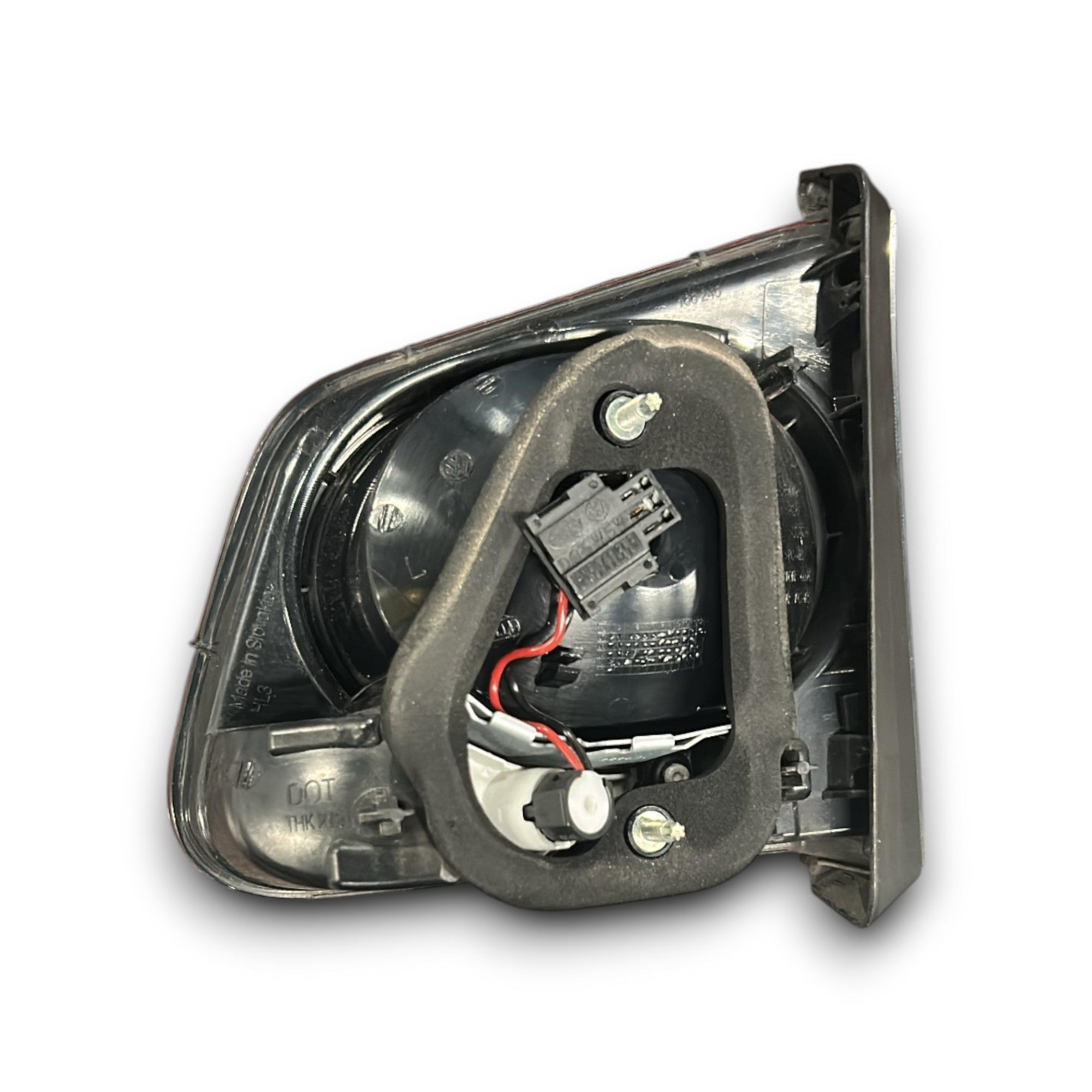 Fanale / Stop Alogeno Interno Posteriore Sinistro Volkswagen Tiguan (5N) cod.5N0945093B (2009 >2016) - F&P CRASH SRLS - Ricambi Usati