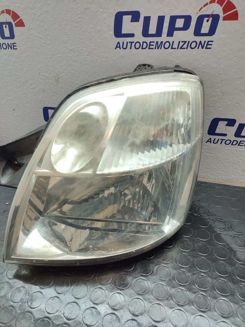 Faro anteriore sinistro KIA PICANTO (2004) 1.0 cod: lhd0070 - F&P CRASH SRLS - Ricambi Usati