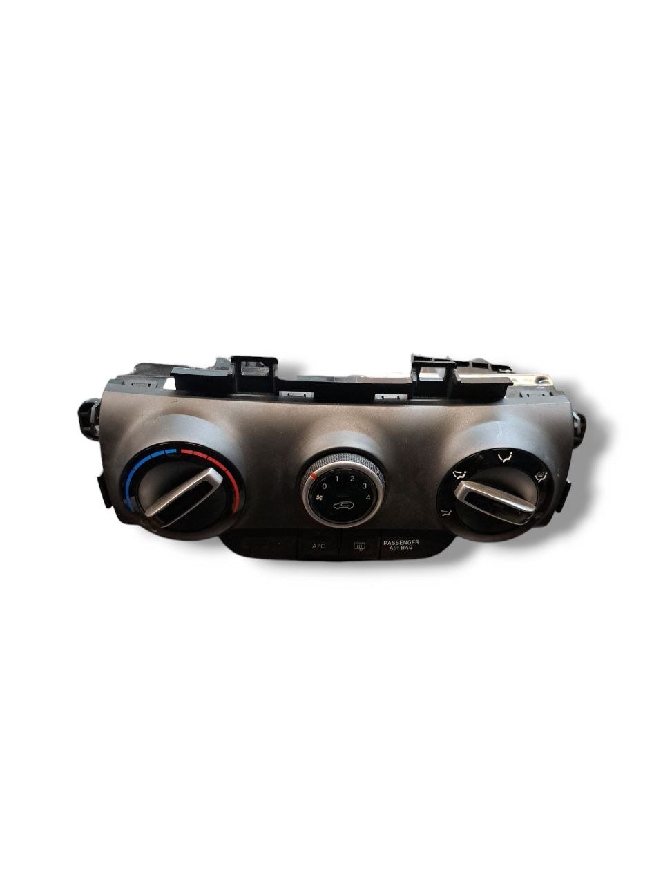 Gruppo Comandi Clima Hyundai Kona 1.6 Diesel (2017>) COD:97250-J9030 - F&P CRASH SRLS - Ricambi Usati