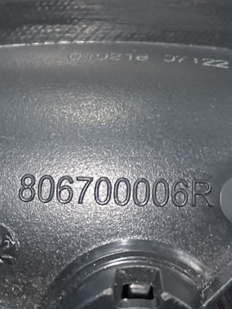 Maniglia Interna Sinistra Renault Captur cod:806700006r (2013 - 2019) - F&P CRASH SRLS - Ricambi Usati