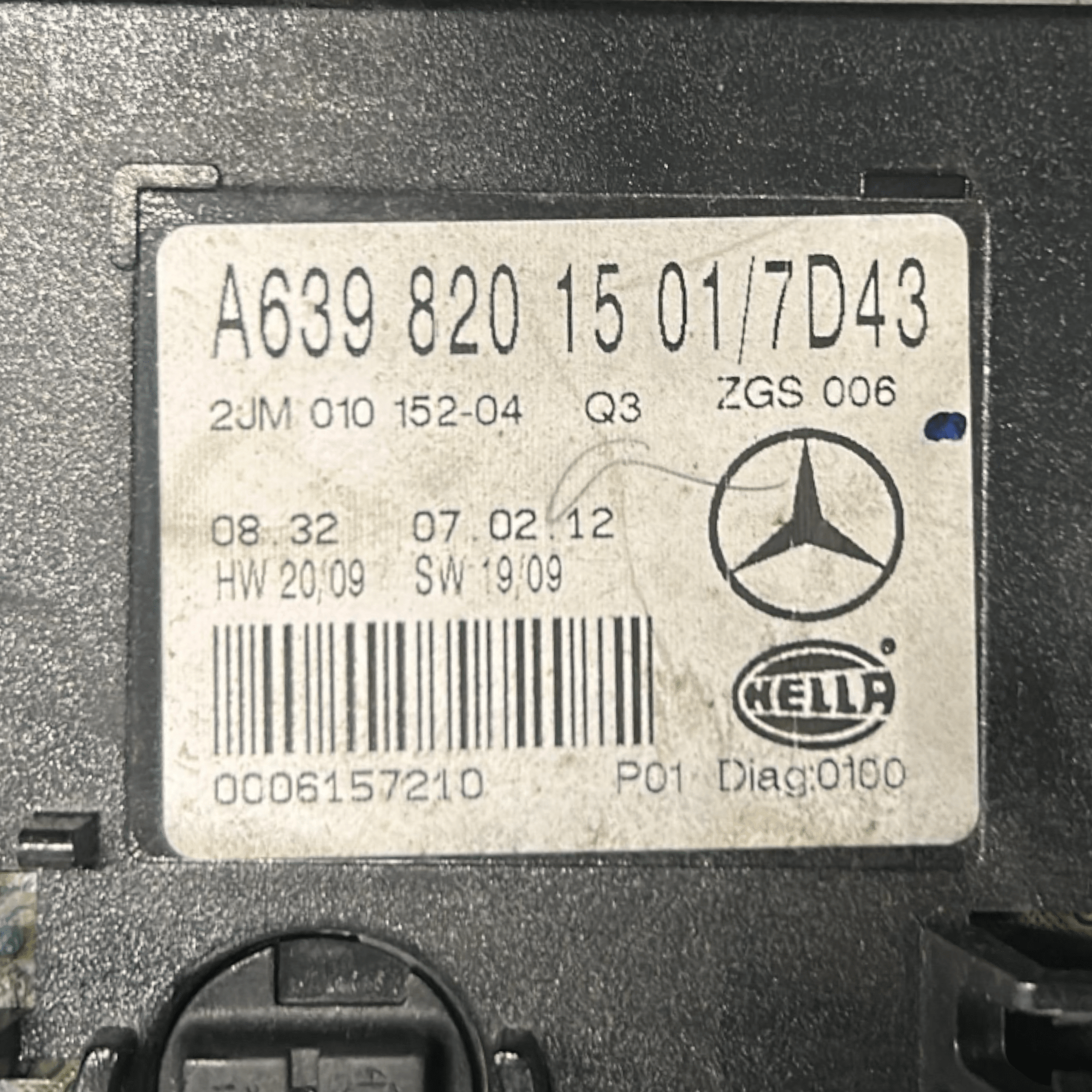 Plafoniera Luci Interne Anteriore Mercedes Benz Viano (W639) cod.A6398201501 (2003 > 2013) + Comandi Clima - F&P CRASH SRLS - Ricambi Usati