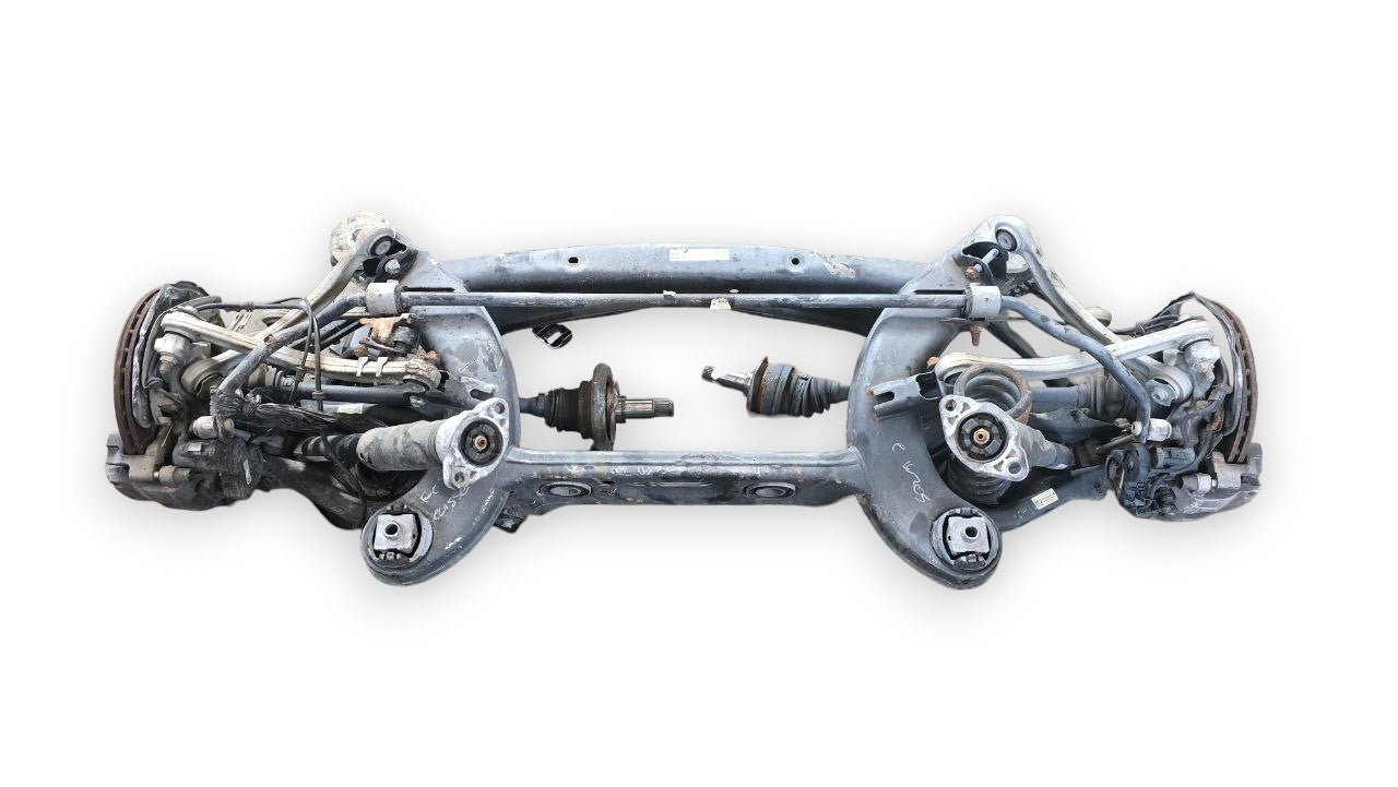 Ponte / Assale Posteriore Mercedes - Benz Classe C w205 Cod : 2053503613 2.0 Diesel (2014 - 2021) - F&P CRASH SRLS - Ricambi Usati