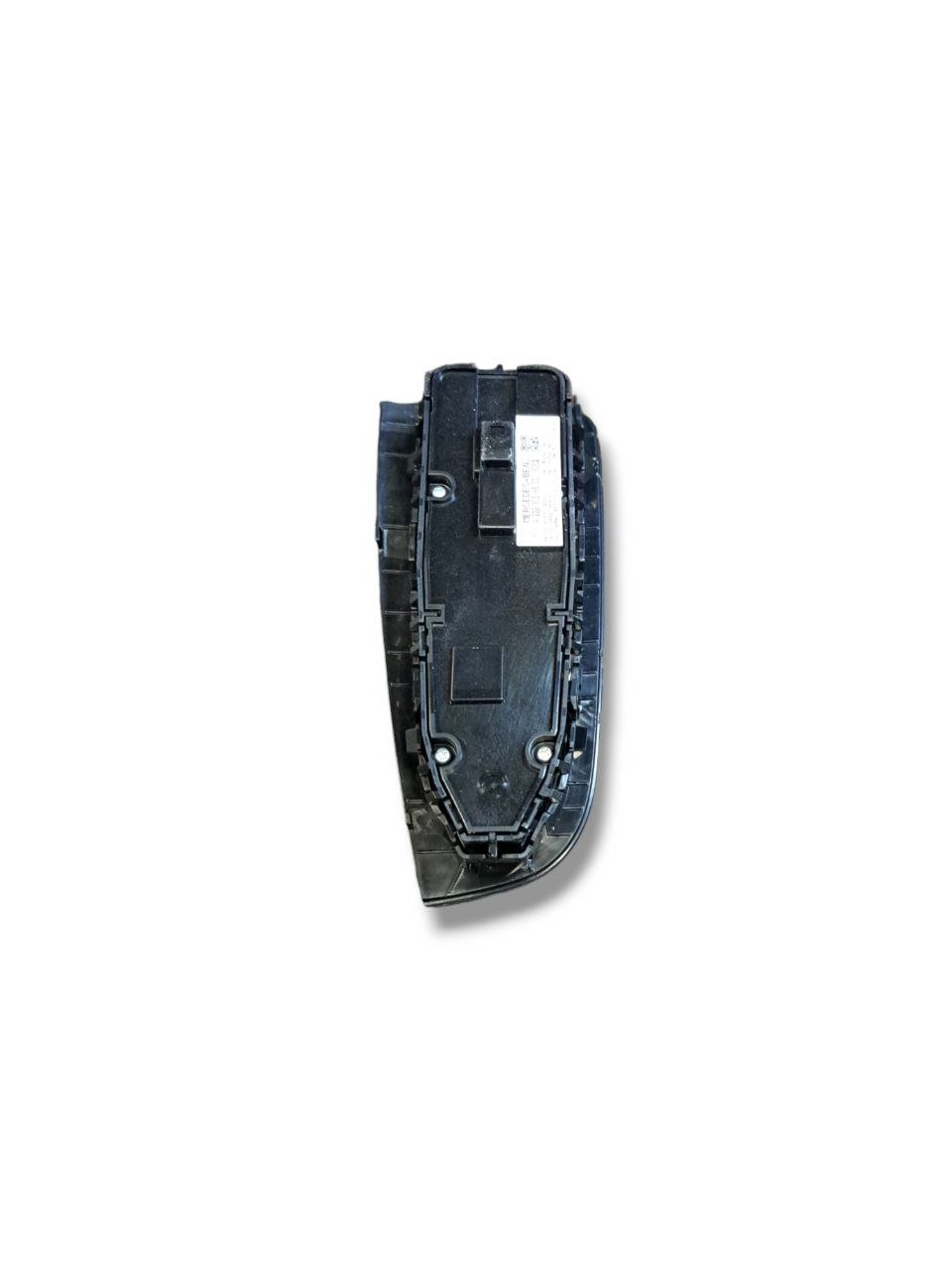 Pulsantiera Alzavetro anteriore sinistro (sx) Mercedes - Benz Classe C W205 (2013 - 2021) COD:A2229056800 - F&P CRASH SRLS - Ricambi Usati