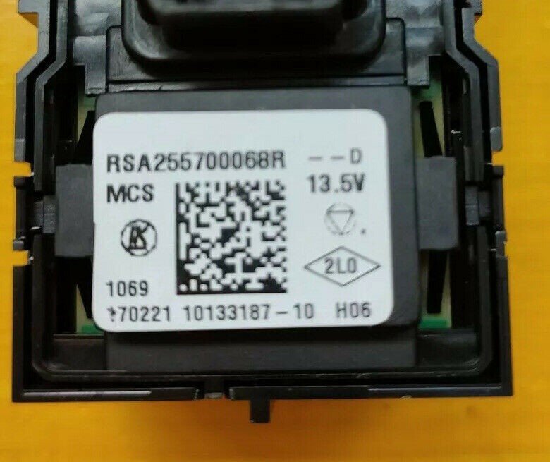 Pulsantiera RENAULT CLIO 5 porte 2018 HATCHBACK lato guida - F&P CRASH SRLS - Ricambi Usati