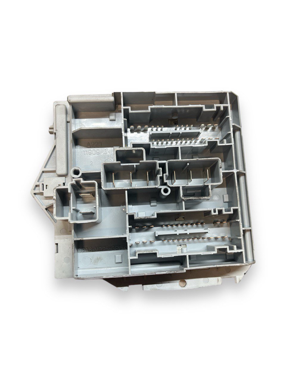 Scatola Fusibili / Centralina Portafusibili Fiat Croma 1.9 Diesel (2007 - 2010) COD:51826181 - F&P CRASH SRLS - Ricambi Usati