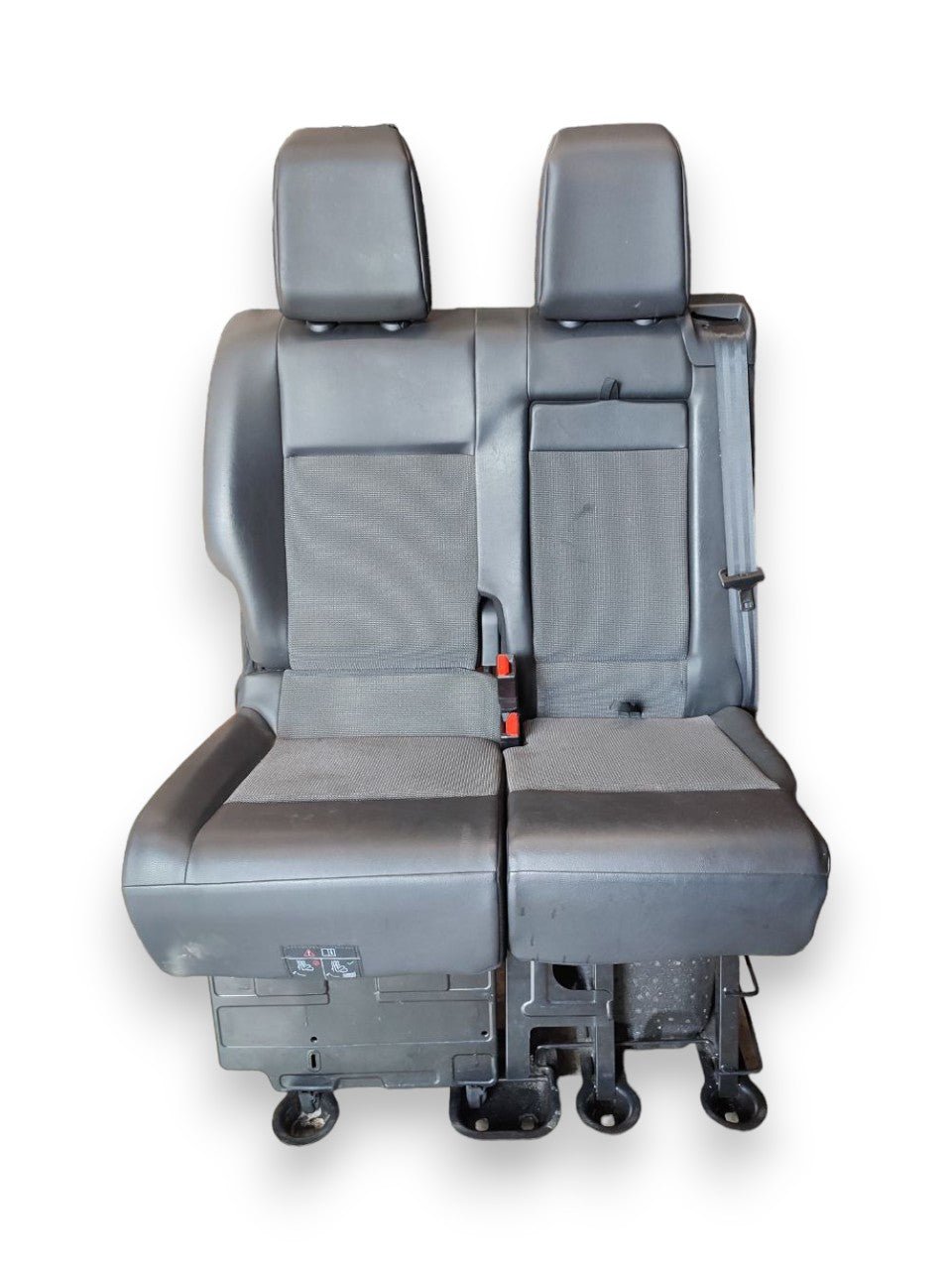 Sedili anteriori in Stoffa lato passeggero Peugeot Expert / Opel Vivaro / Citroen Jumpy / Toyota Proace / Fiat Scudo (2018) - F&P CRASH SRLS - Ricambi Usati