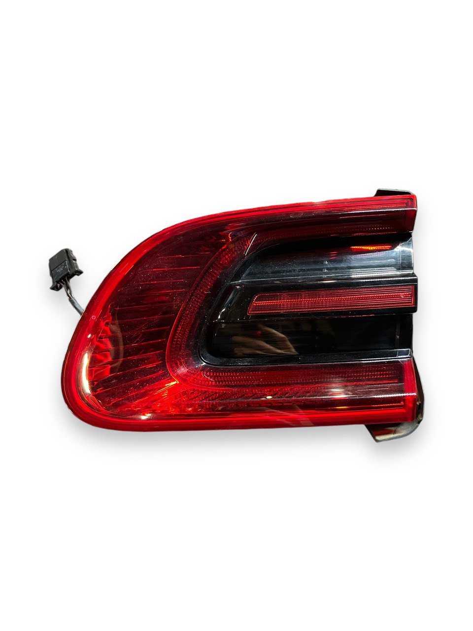 Stop / Fanale posteriore interno destro led Porsche Macan (2013&gt;) cod.95B945094F - F&amp;P CRASH SRLS - Ricambi Usati