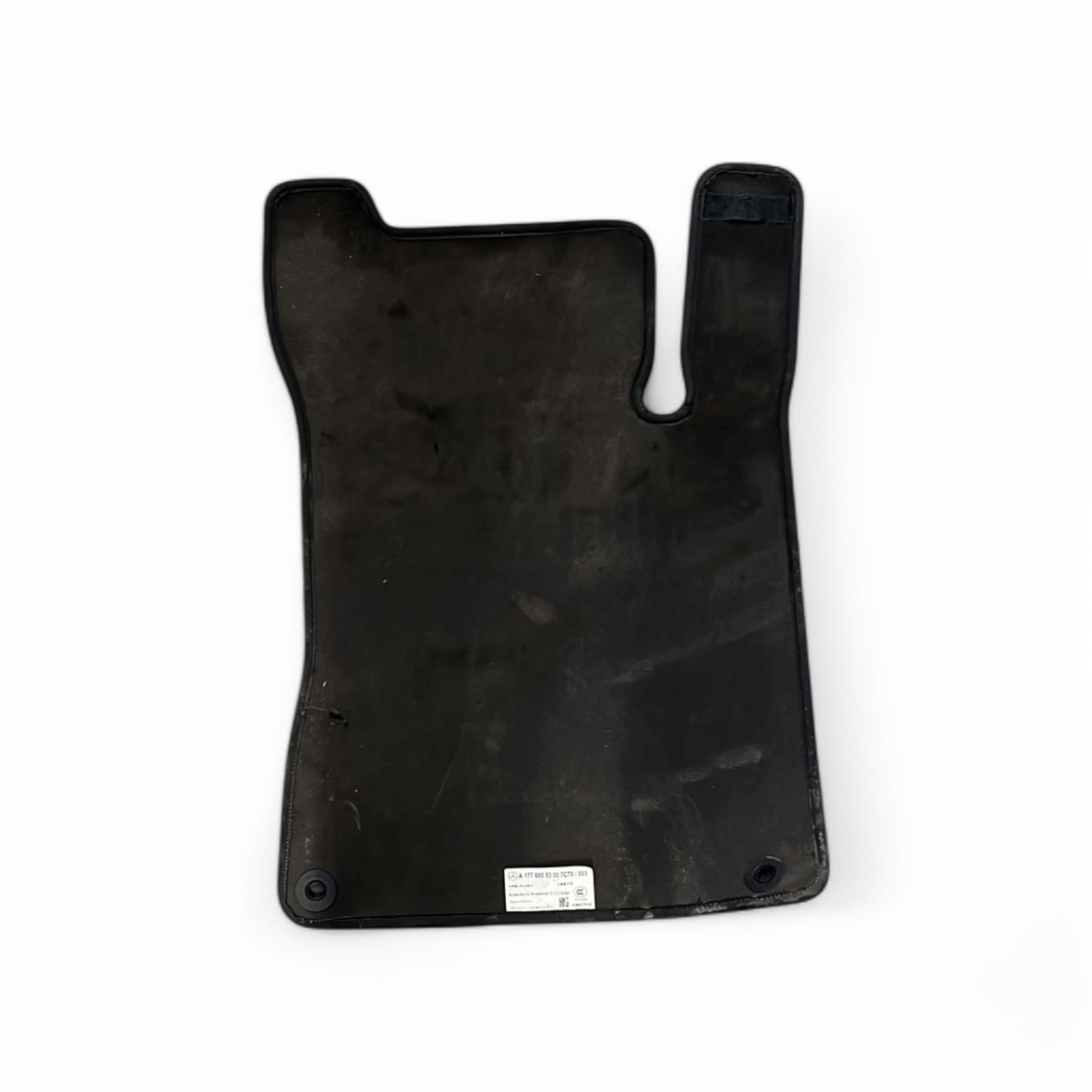 Tappeto / tappetino anteriore sinistro Mercedes CLA X117 / W117 cod.A1776805300 (2013 - 2019) - F&P CRASH SRLS - Ricambi Usati